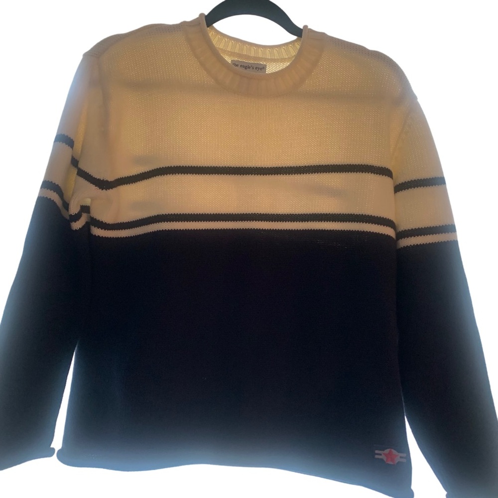 ⚡️Flash Sale⚡️”the eagle’s eye” 100% cotton navy/cream cropped sweater Size L